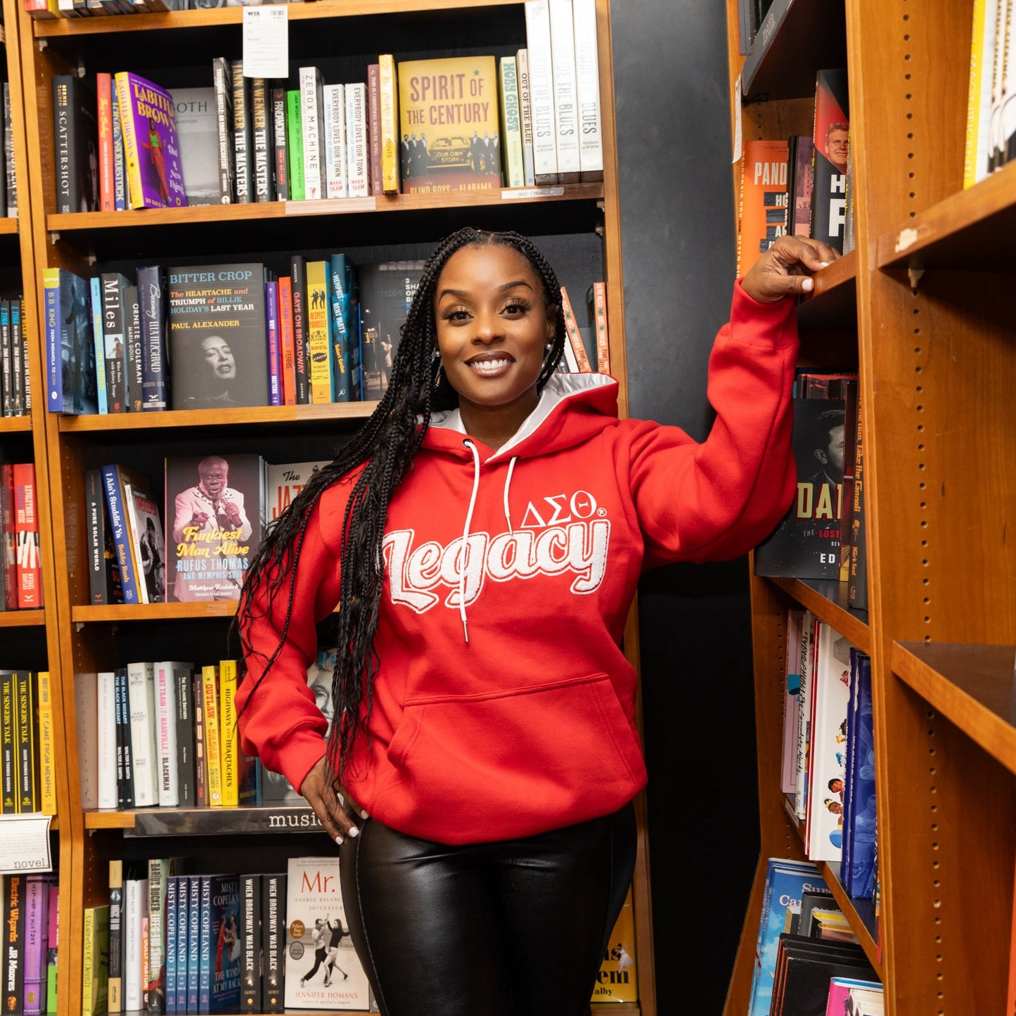 Delta Sigma Theta Sorority, Inc. LEGACY HOODIE(RED)
